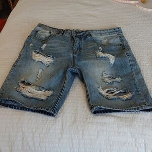 💚Saint Morta Men's distressed Denim Shorts